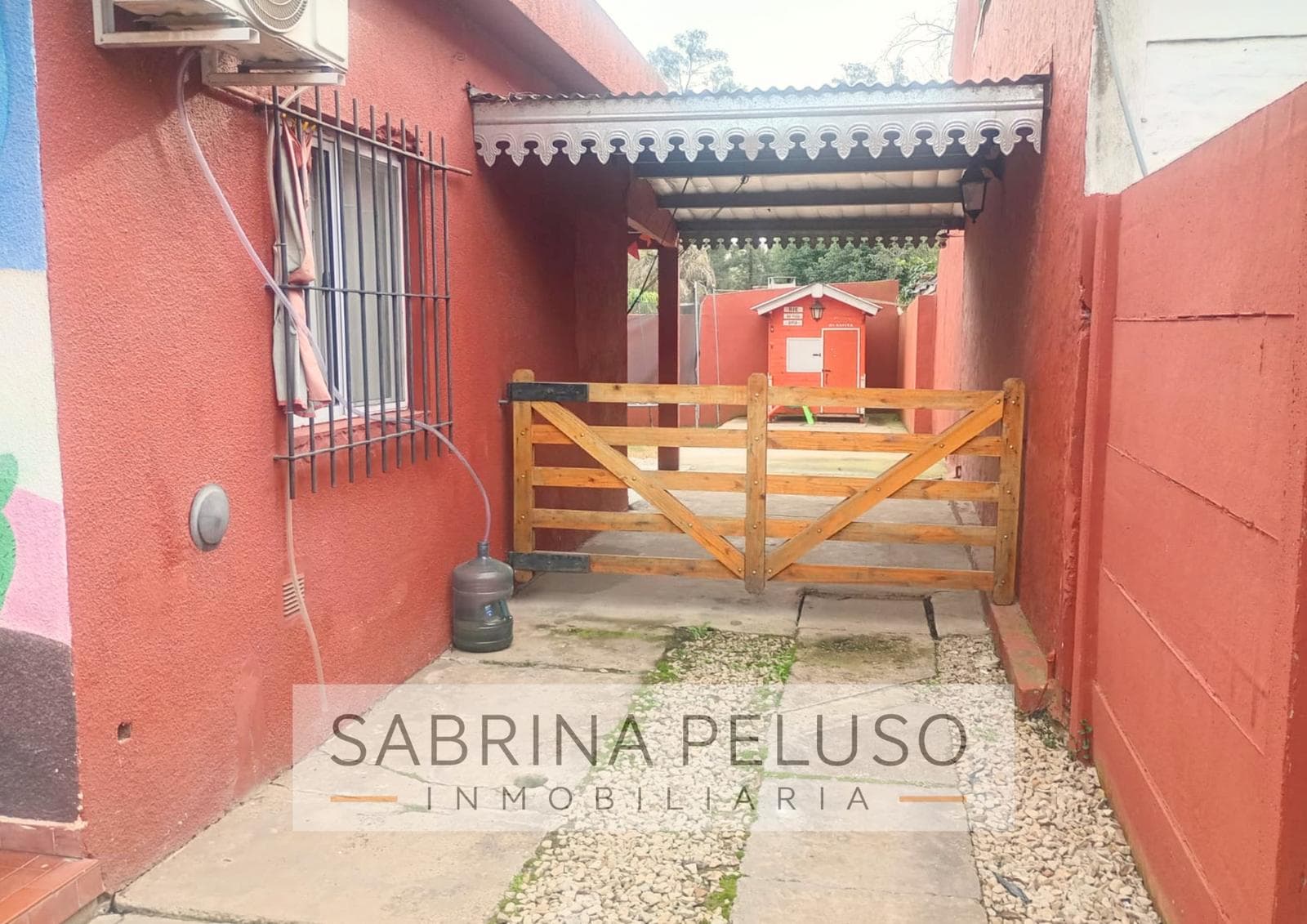 FOR RENT: 3-Bedroom House with Garage - Francisco Álvarez-Moreno
