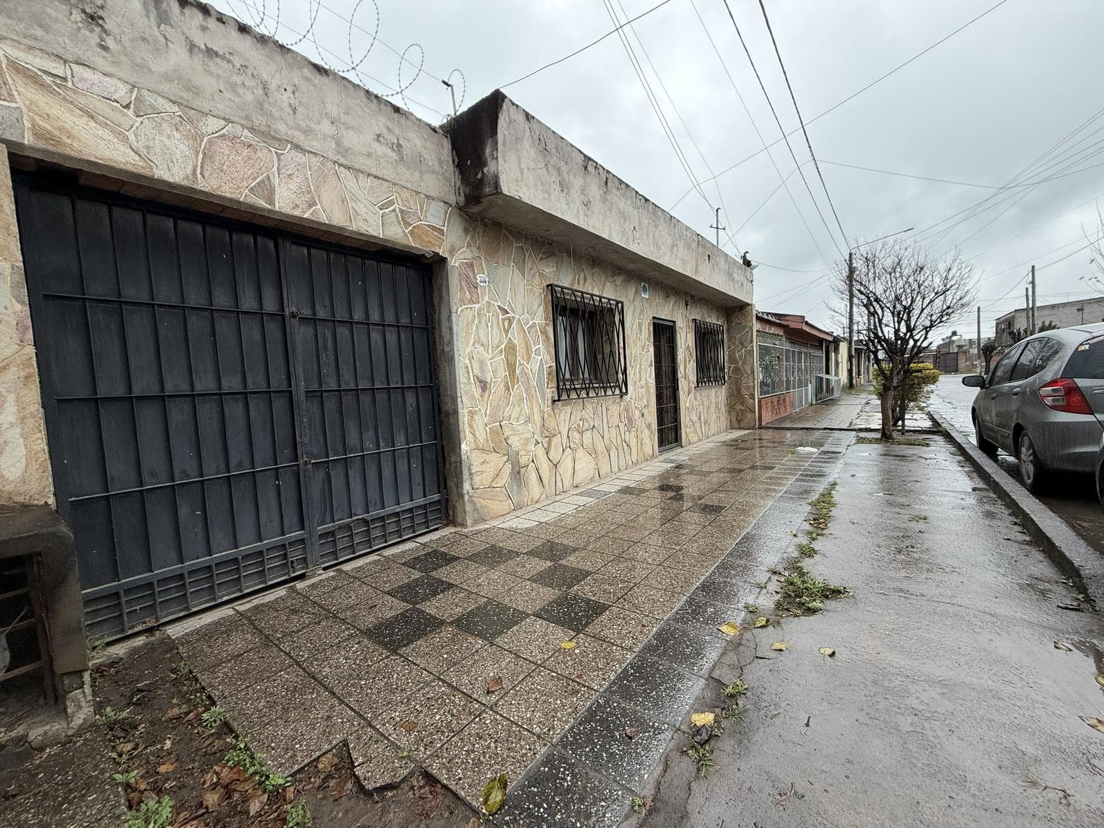 -FOR SALE- 3-Bedroom House in Villa Amalia