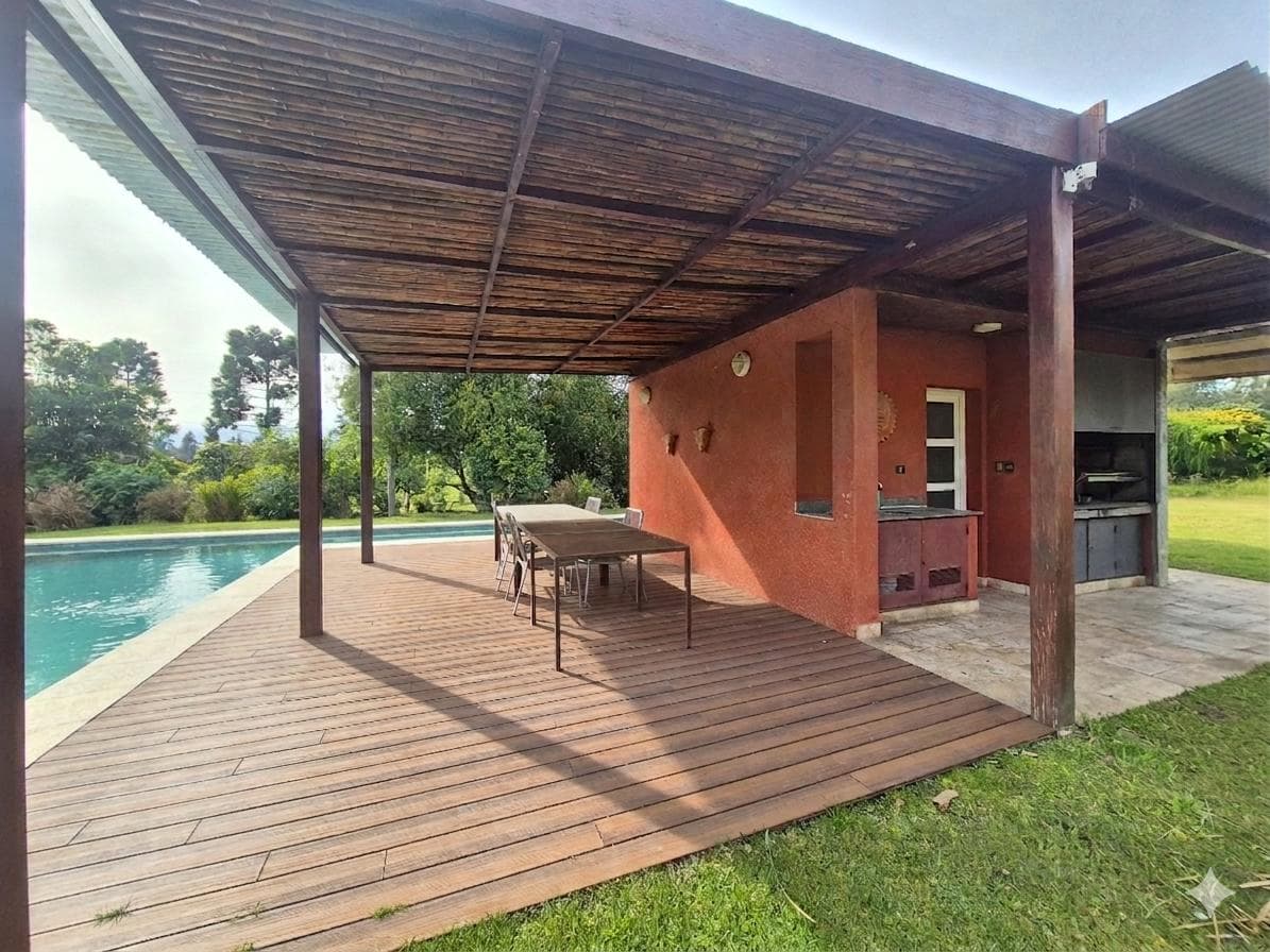 House for Sale in Abril Country Club on a Triple Lot