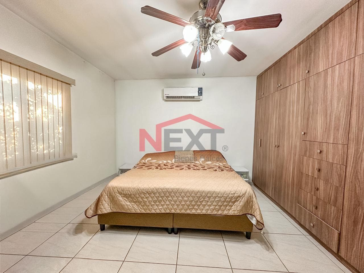 HOUSE FOR SALE IN THE NORTH IN CERRADA DE LA CAPILLA
