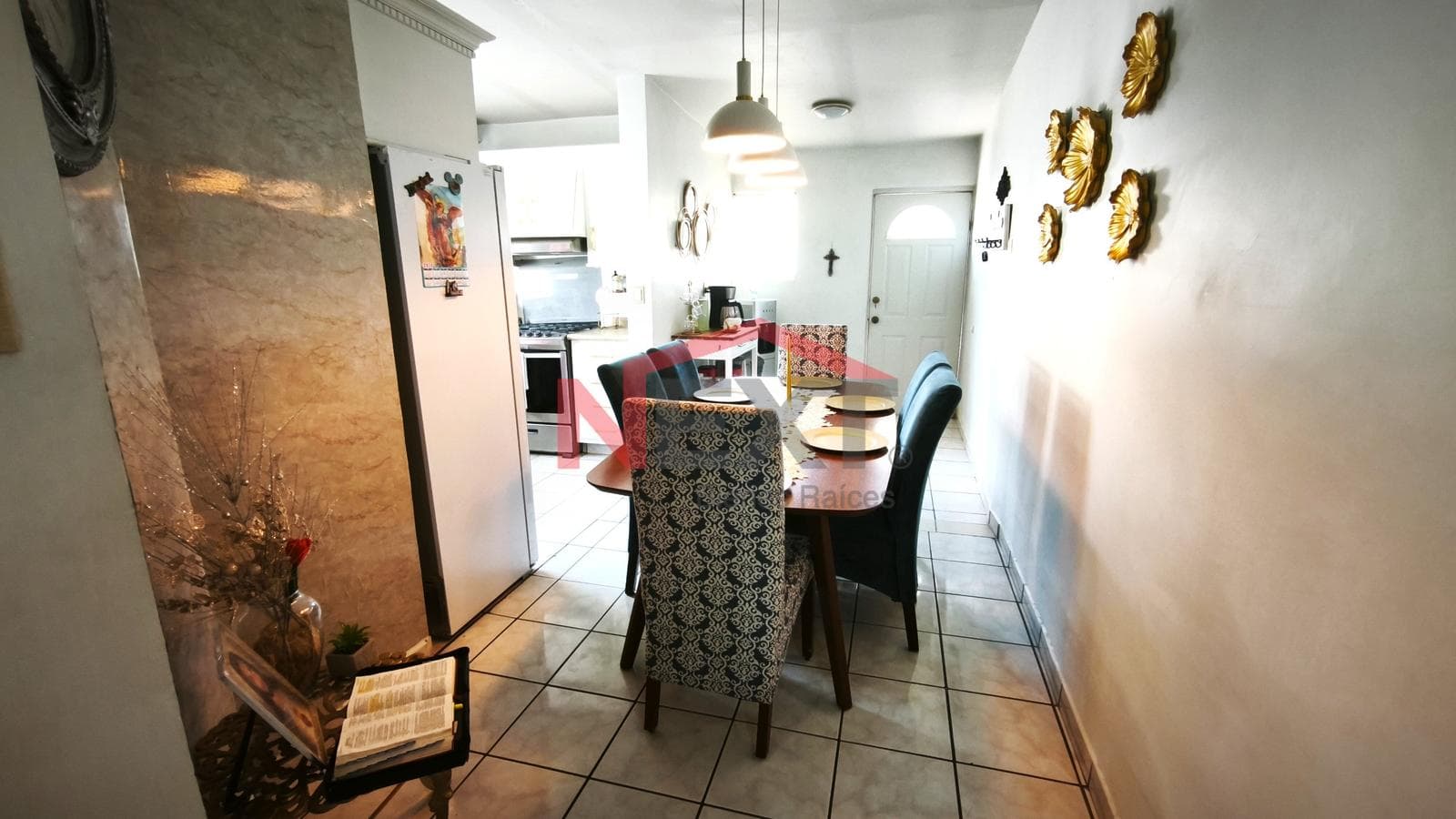 HOUSE FOR SALE IN PUEBLO BONITO