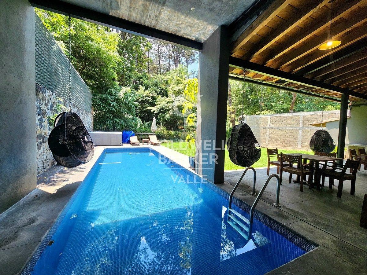 HOUSE FOR RENT IN AVÁNDARO