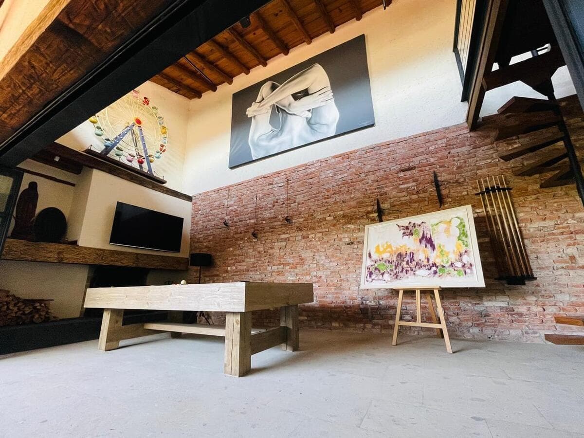 HOUSE FOR SALE IN VALLE DE BRAVO
