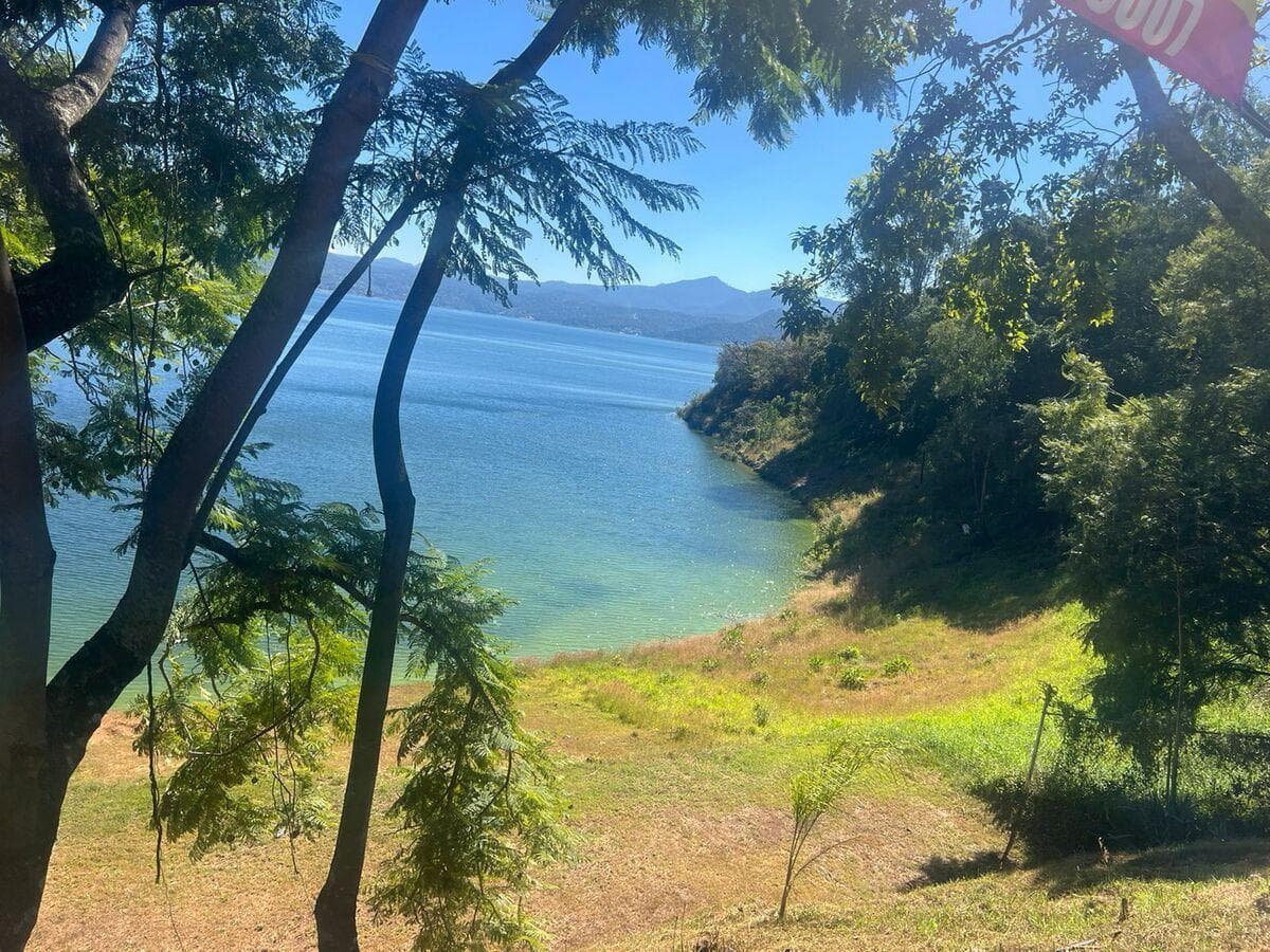 LAND FOR SALE WITH LAKE ACCESS, VALLE DE BRAVO