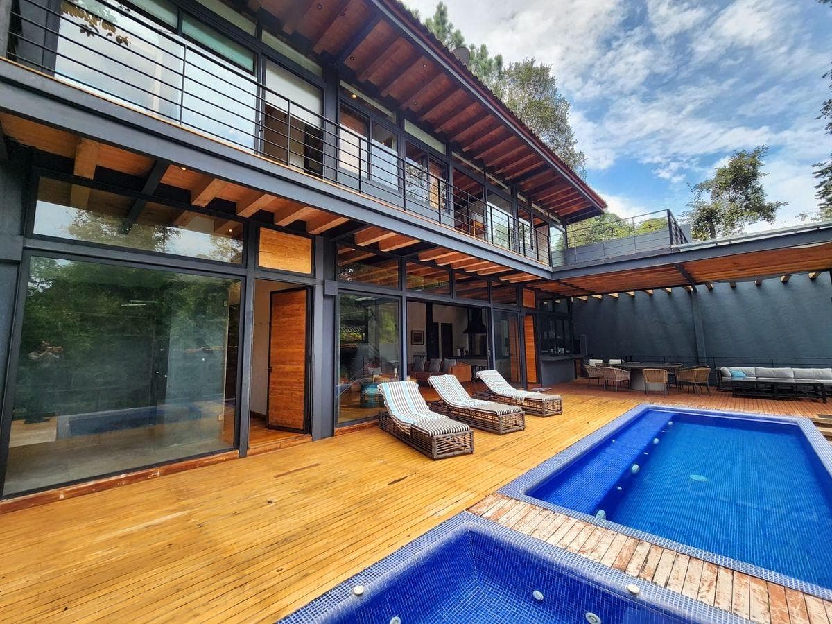 HOUSE FOR SALE/RENT IN AVÁNDARO, VALLE DE BRAVO