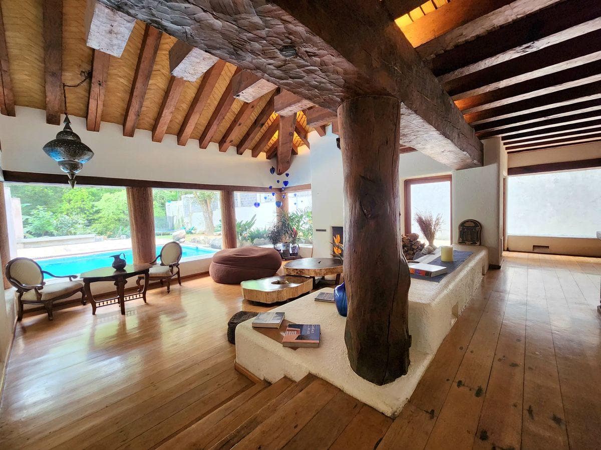 House for Sale in Avándaro, Valle de Bravo