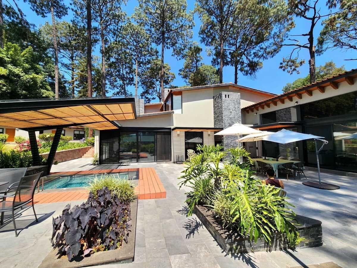 HOUSE FOR SALE, AVANDARO, VALLE DE BRAVO