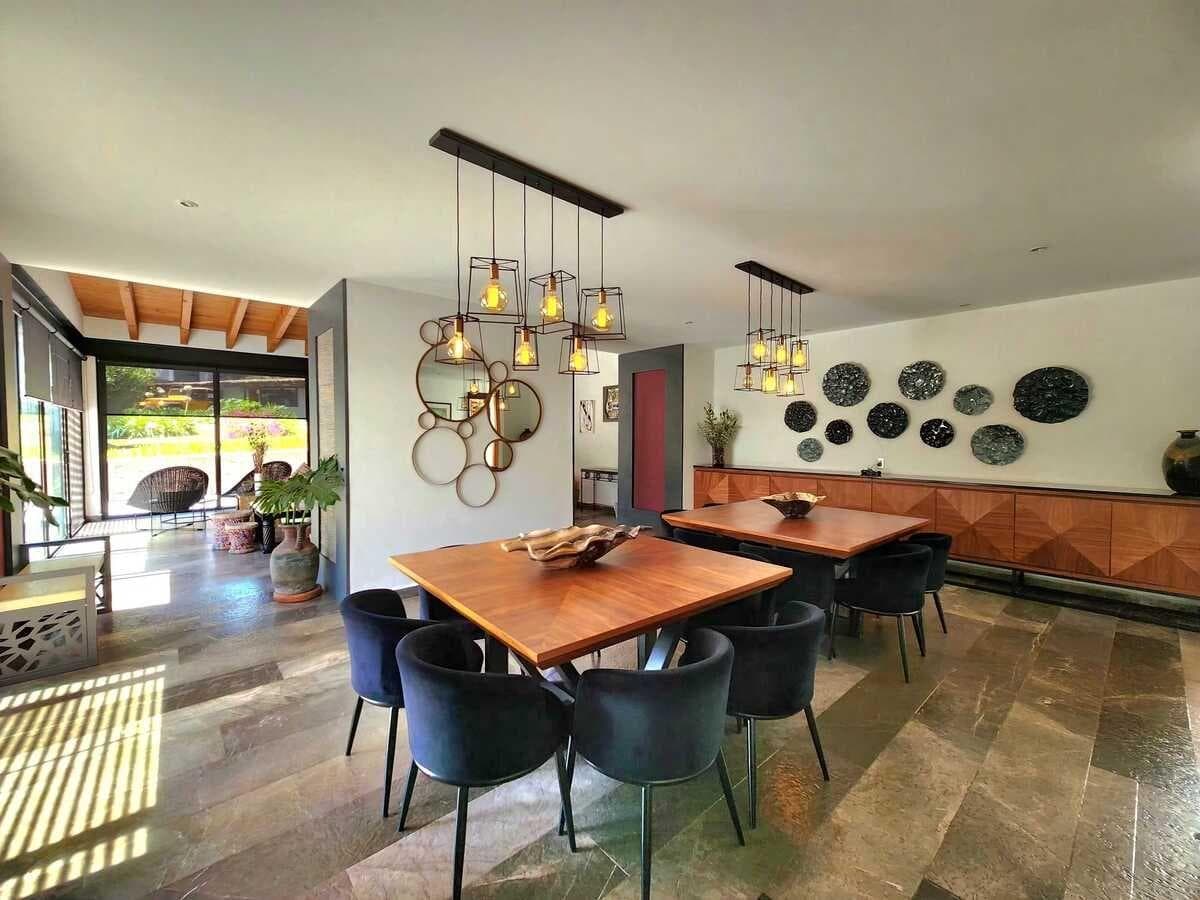 HOUSE FOR SALE, AVANDARO, VALLE DE BRAVO
