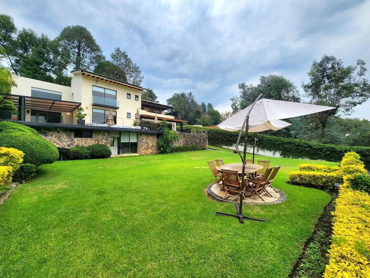 LUXURY HOME FOR SALE, AVÁNDARO