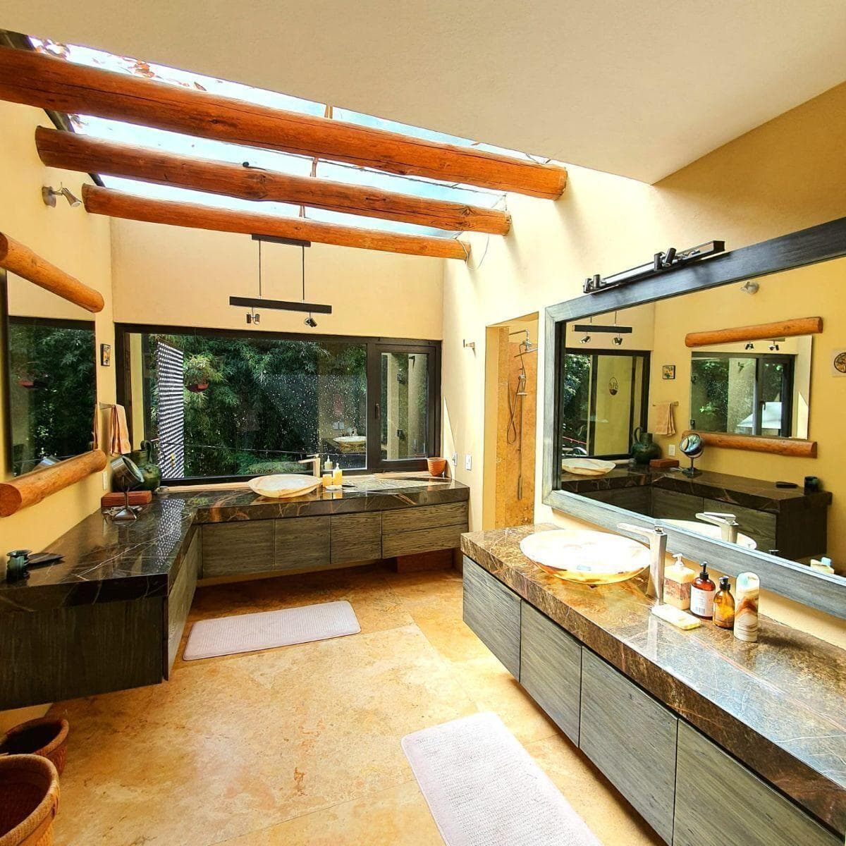 HOUSE FOR SALE, GOLF CLUB, AVÁNDARO.