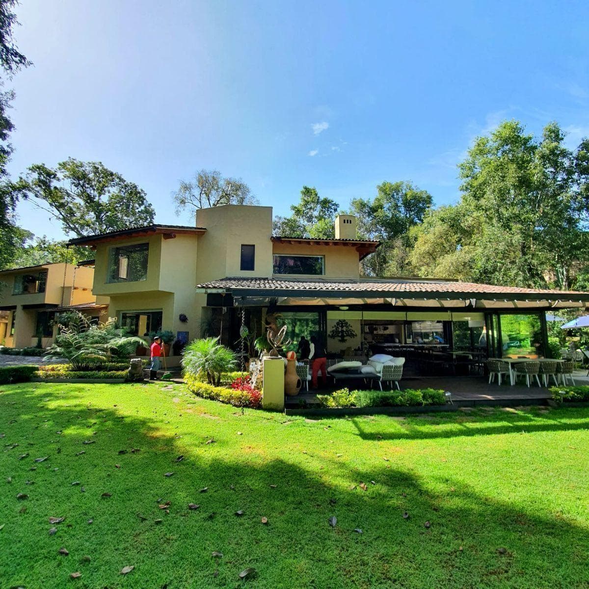HOUSE FOR SALE, GOLF CLUB, AVÁNDARO.