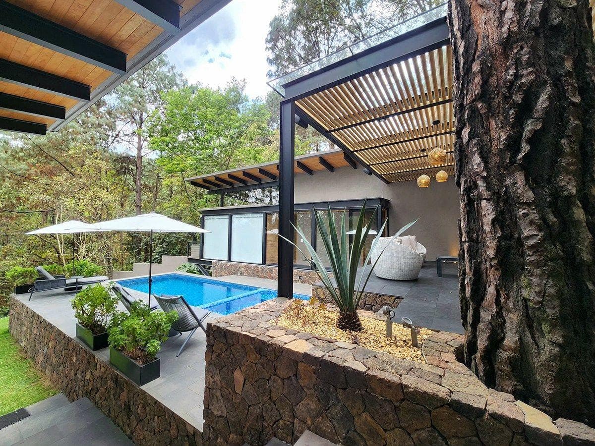 HOUSE FOR SALE IN AVÁNDARO