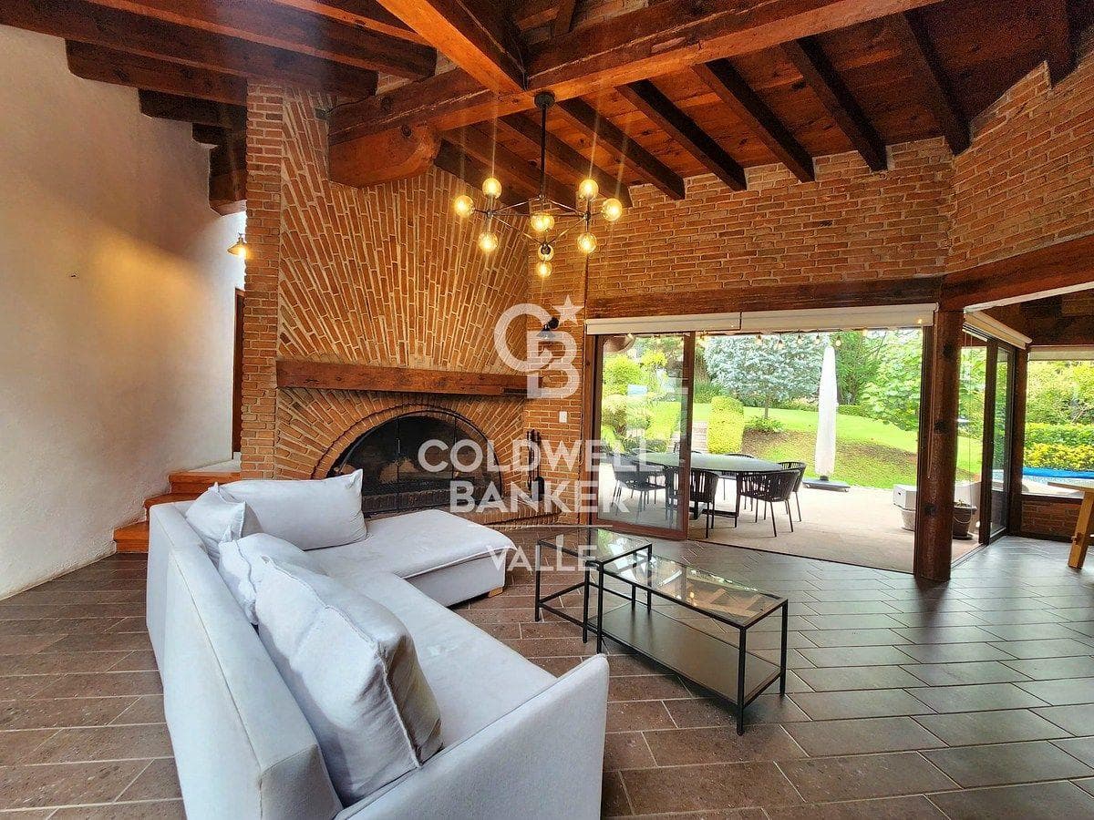 House for Sale Within the Avándaro Golf Club