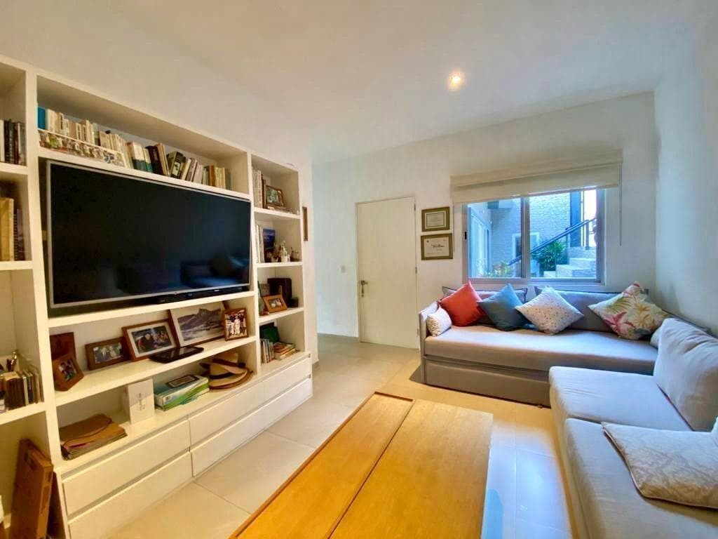HOUSE FOR SALE, SAN GASPAR.