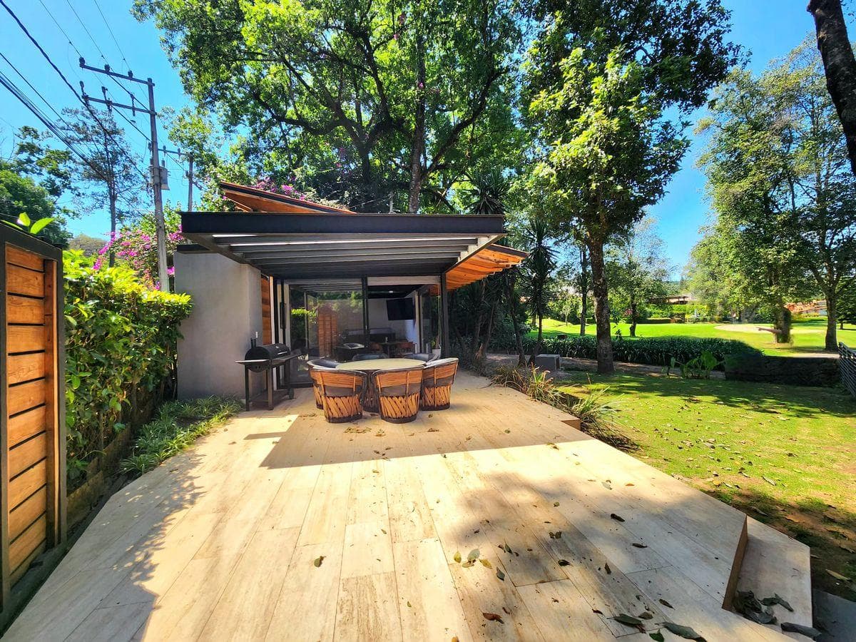 BUNGALOW FOR RENT AT THE AVÁNDARO GOLF CLUB