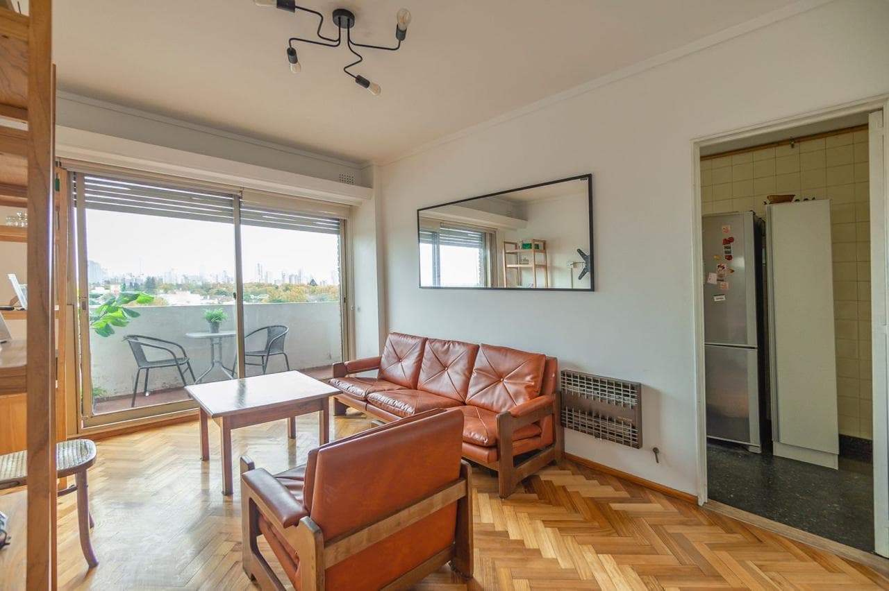 Apartment for sale with a front-facing balcony in Temperley