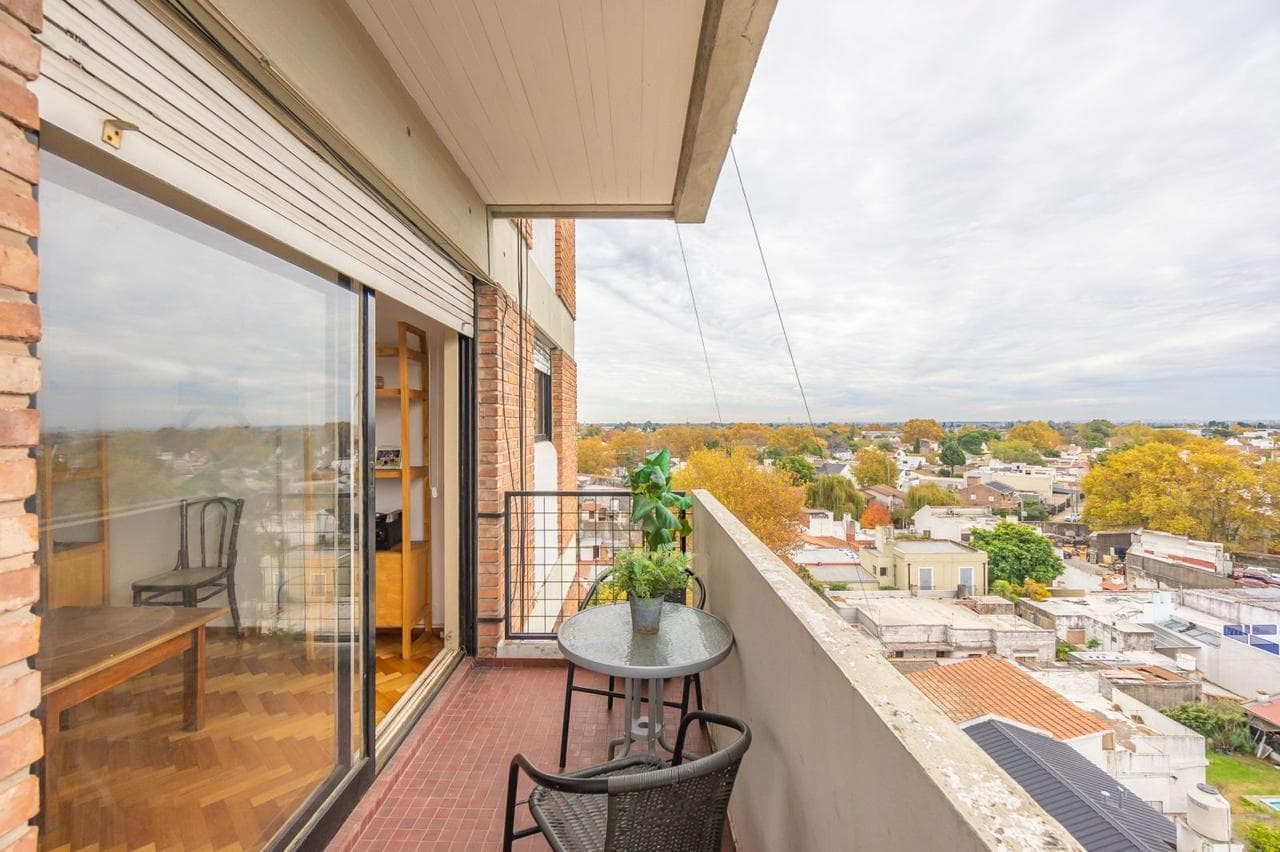 Apartment for sale with a front-facing balcony in Temperley