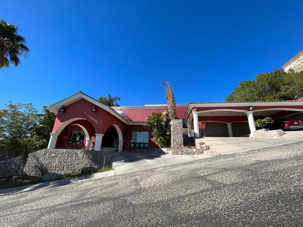 House for Sale in Hacienda Residencial