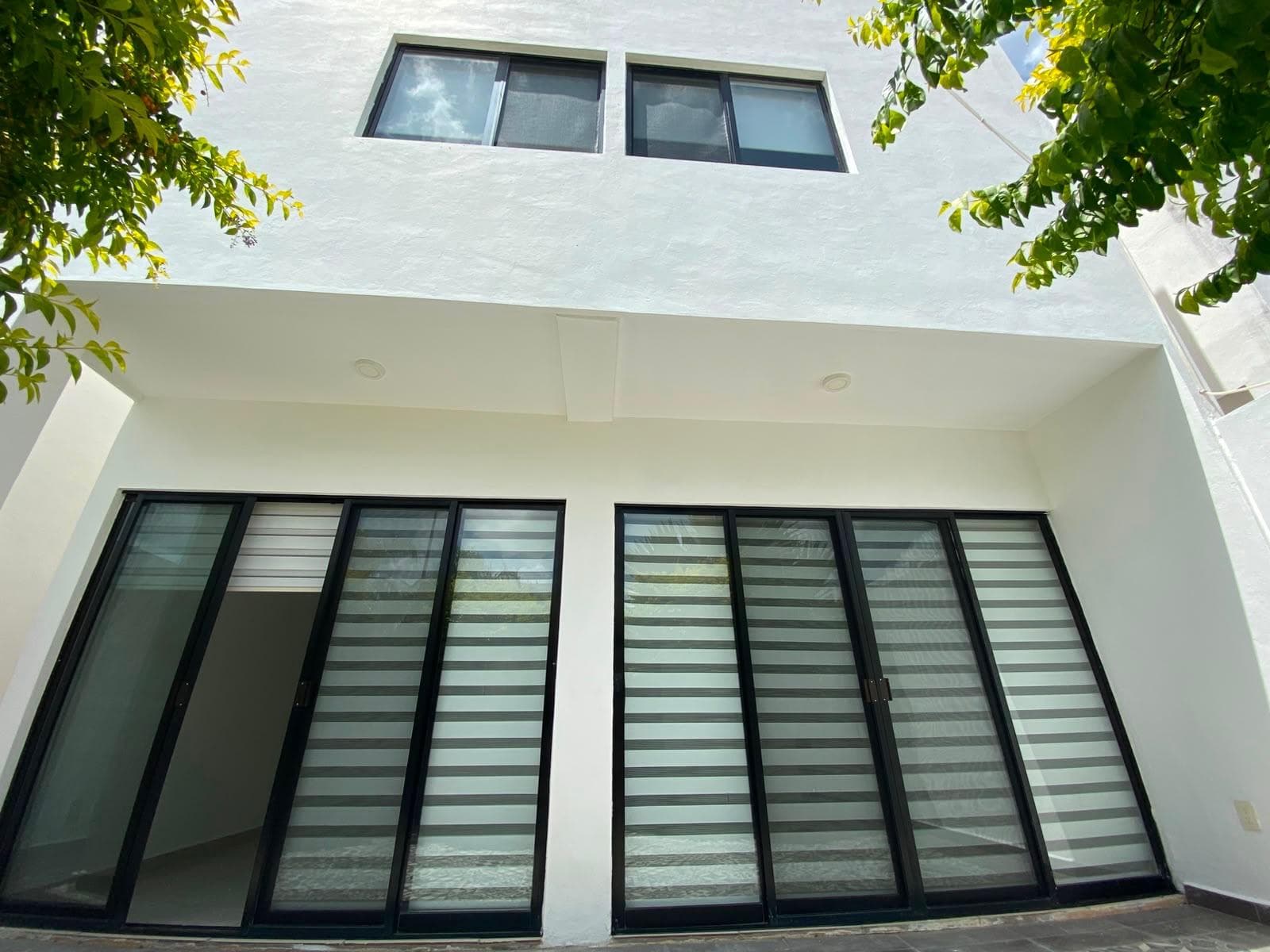 MADEROS RESIDENCIAL House