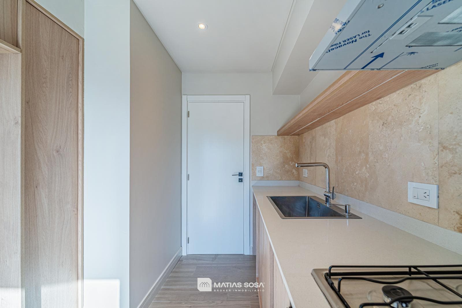 For Sale - Apartment in Guemes - Financing Available - Category - 3-room apartment
