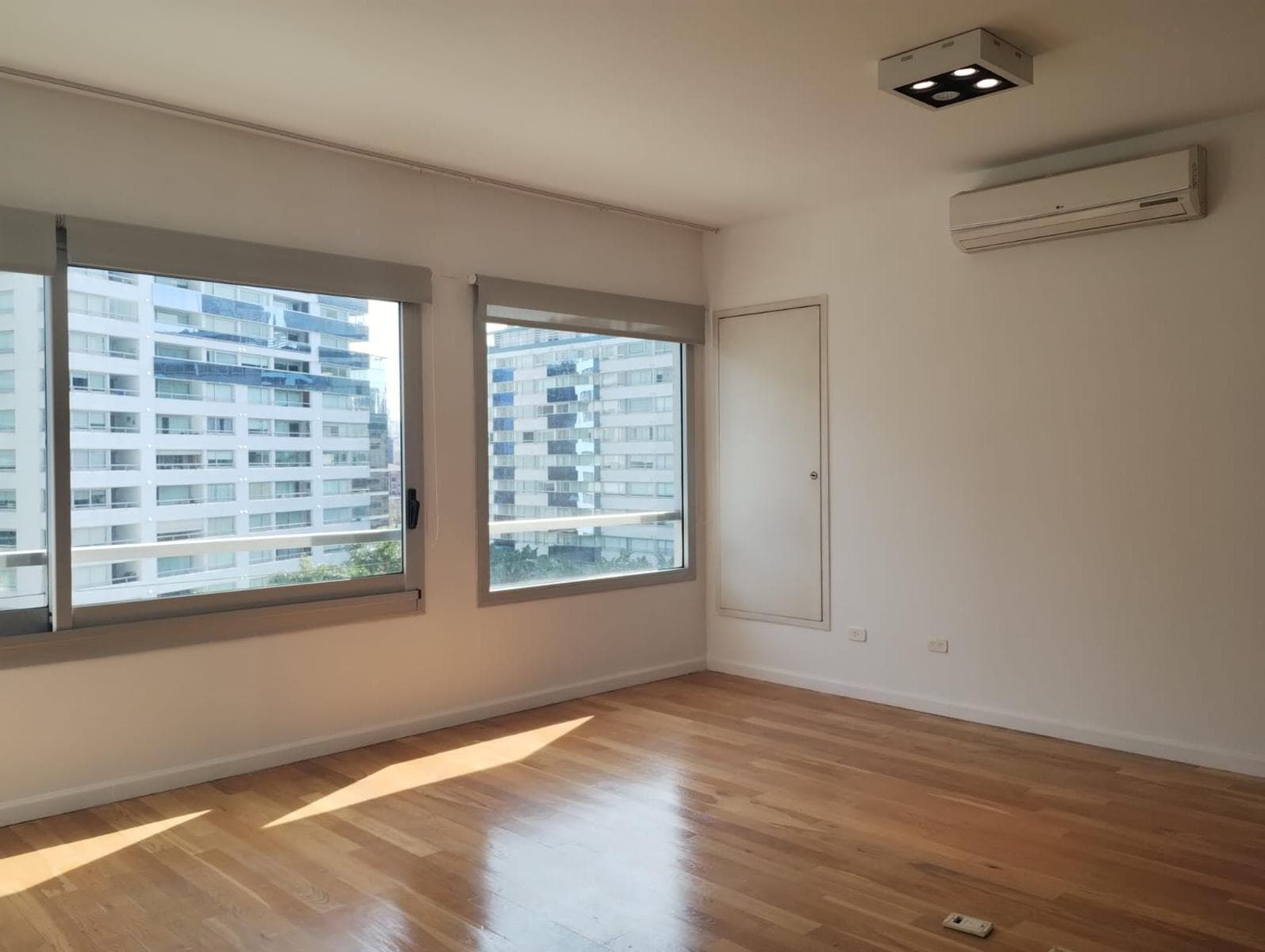 Studio Apartment for Rent with Parking Space, Suitable for Professionals, in Zencity, Puerto Madero!!