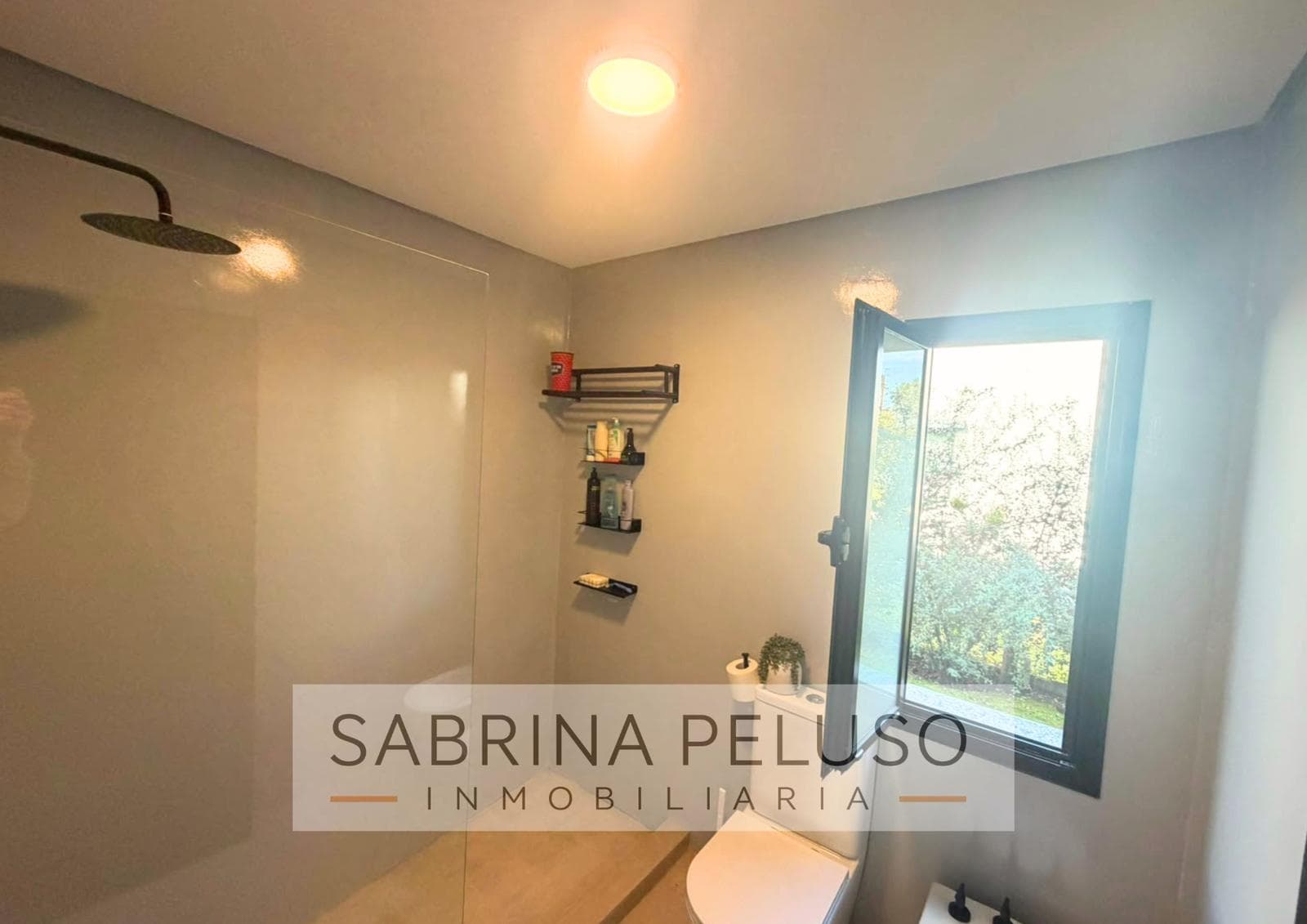 4-BEDROOM HOUSE FOR SALE - PRADOS DEL OESTE GATED COMMUNITY - LA REJA/MORENO