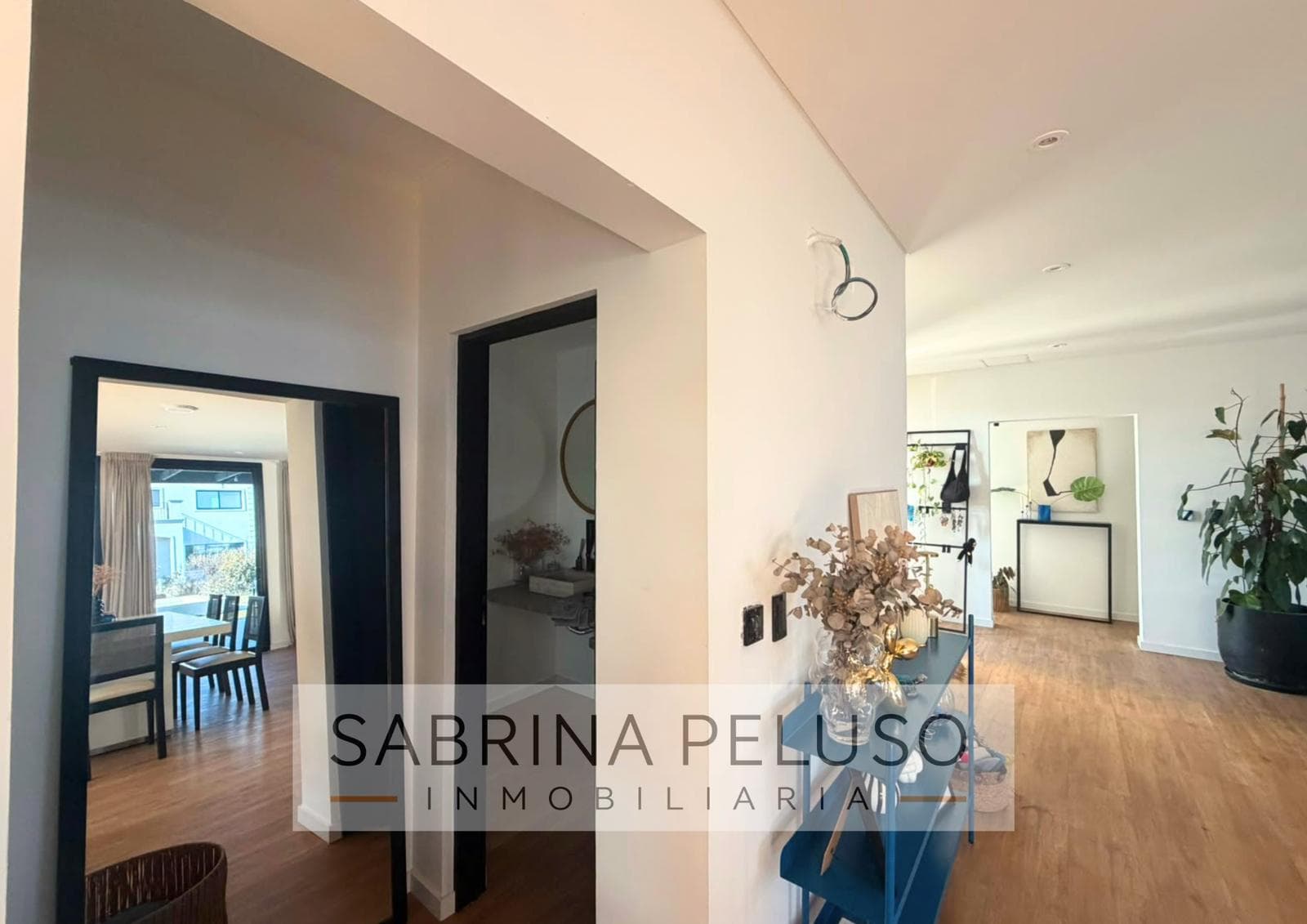 4-BEDROOM HOUSE FOR SALE - PRADOS DEL OESTE GATED COMMUNITY - LA REJA/MORENO