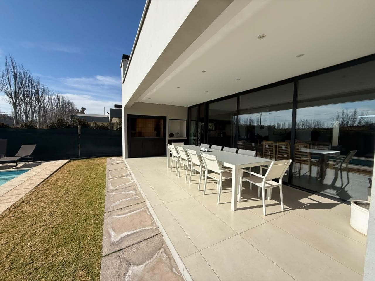 House in Chacras De Coria