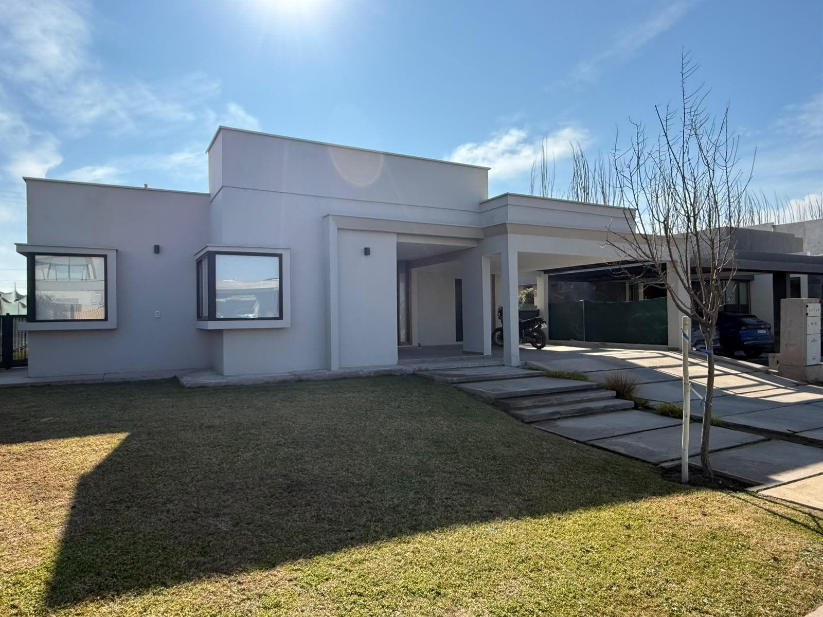 House in Chacras De Coria