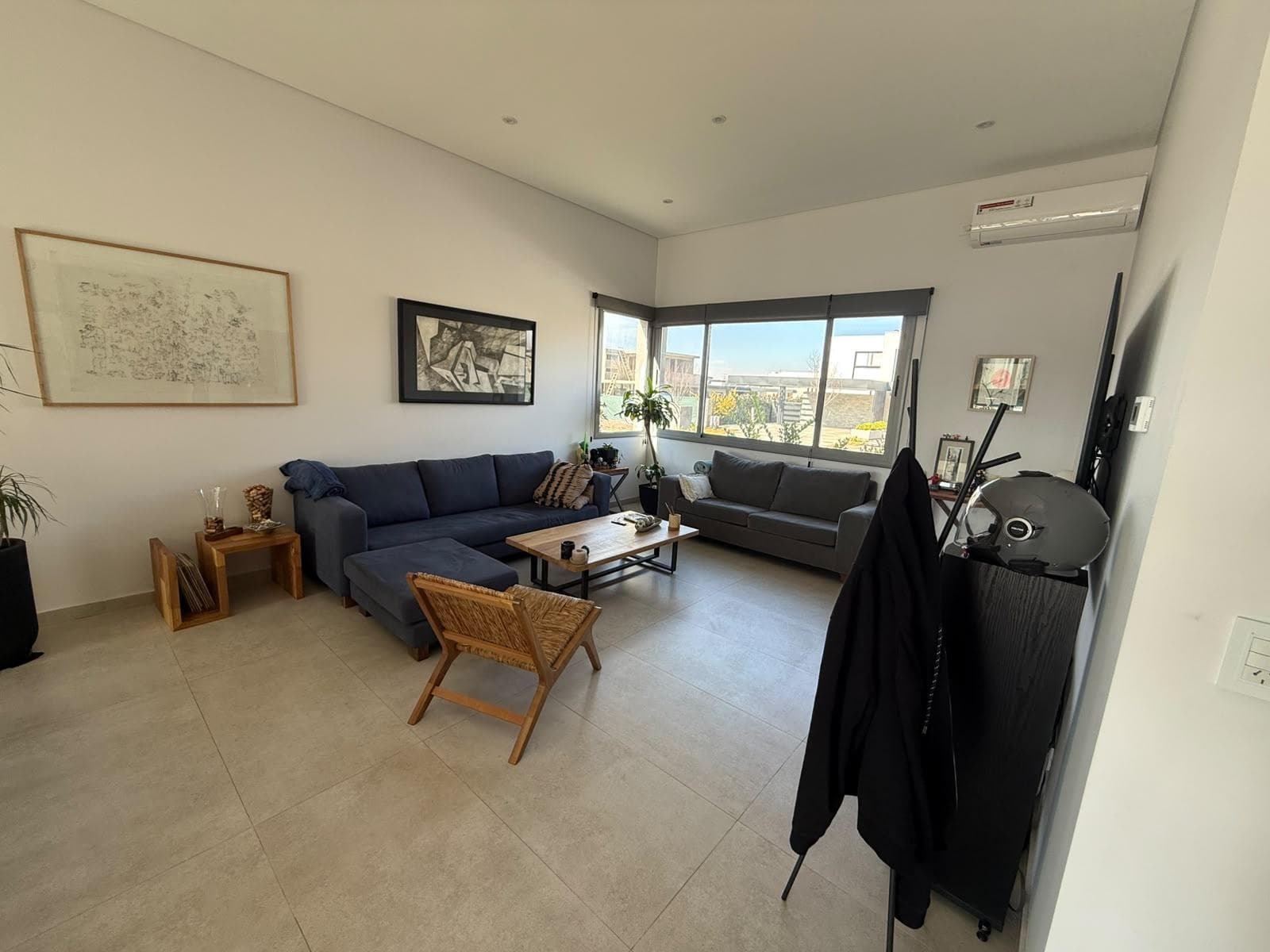 House in Chacras De Coria