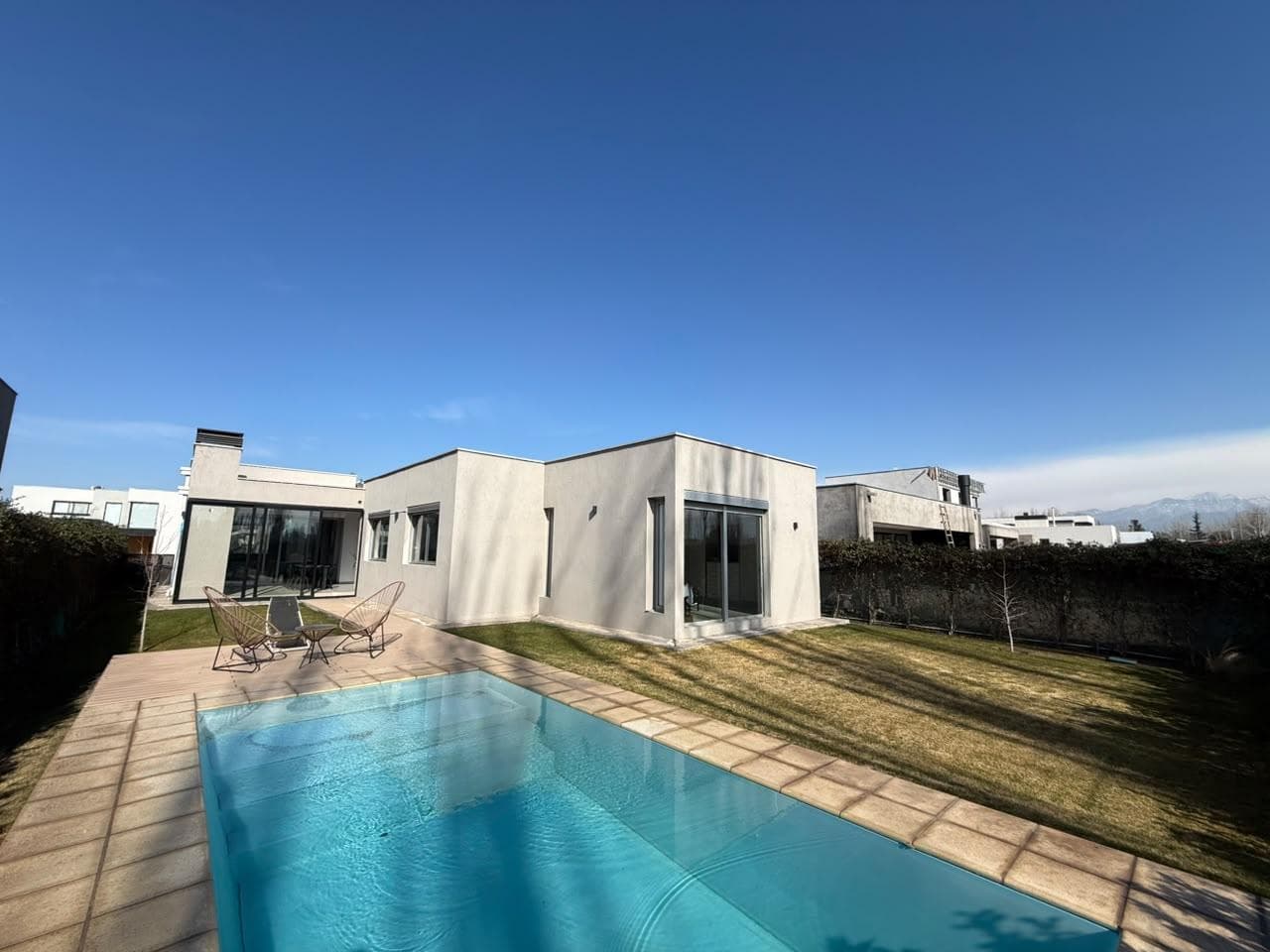House in Chacras De Coria