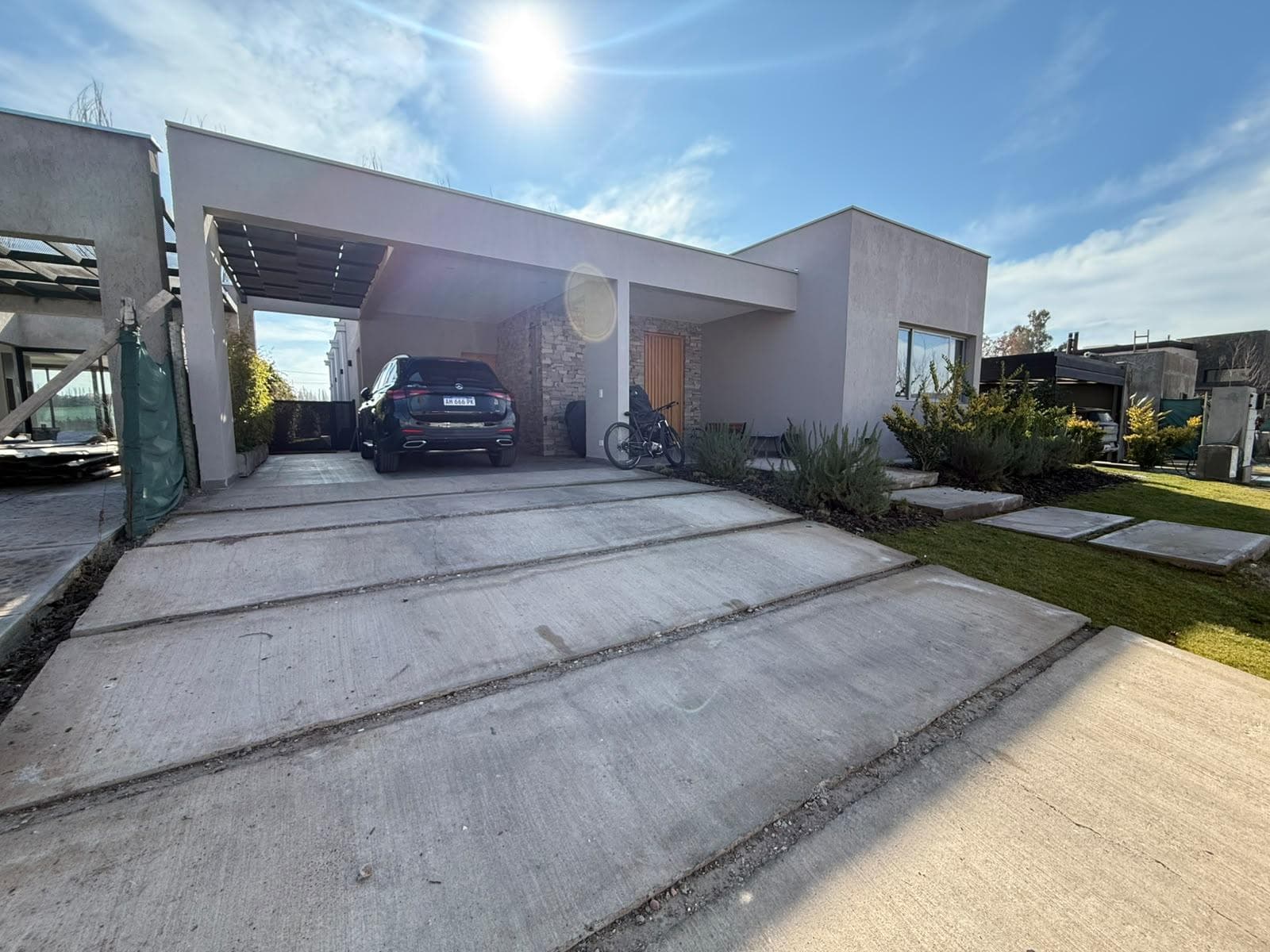 House in Chacras De Coria