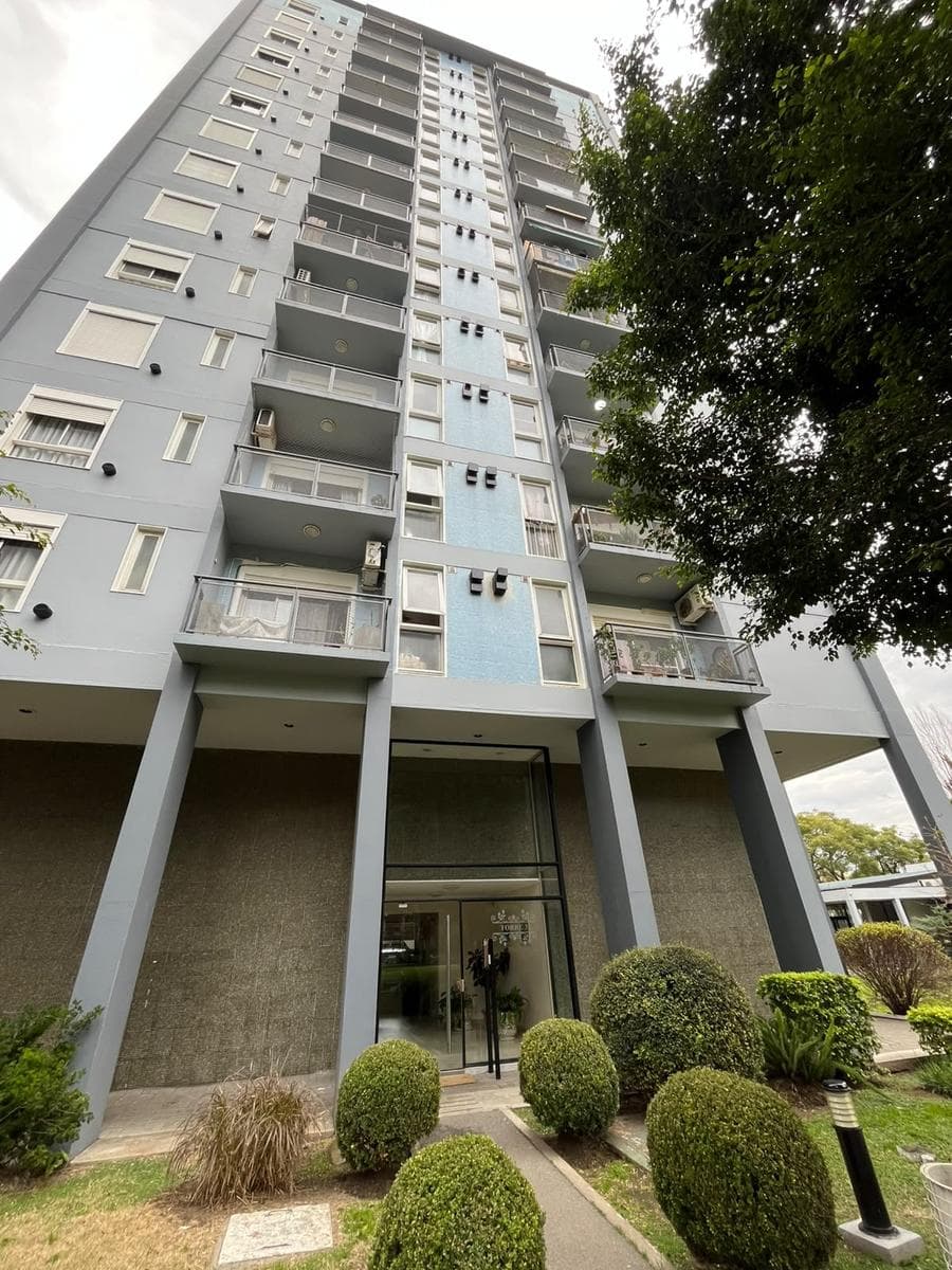 2-room apartment with a balcony in a gated community with security - Wilde