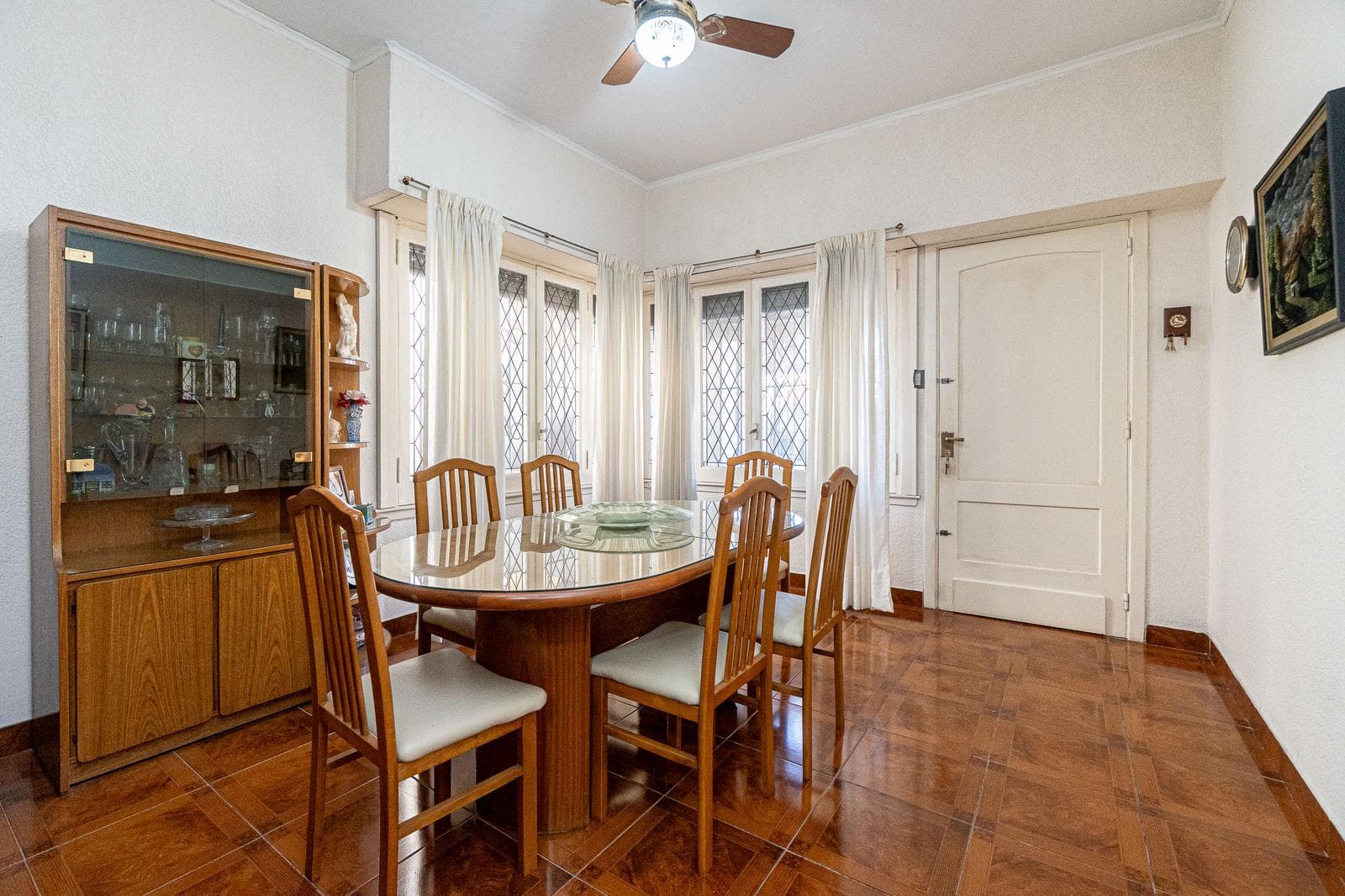 House for Sale in Malaver, THREE ROOMS, PARK, QUINCHO, GRILL, GARAGES, QUALIFIES FOR A LOAN