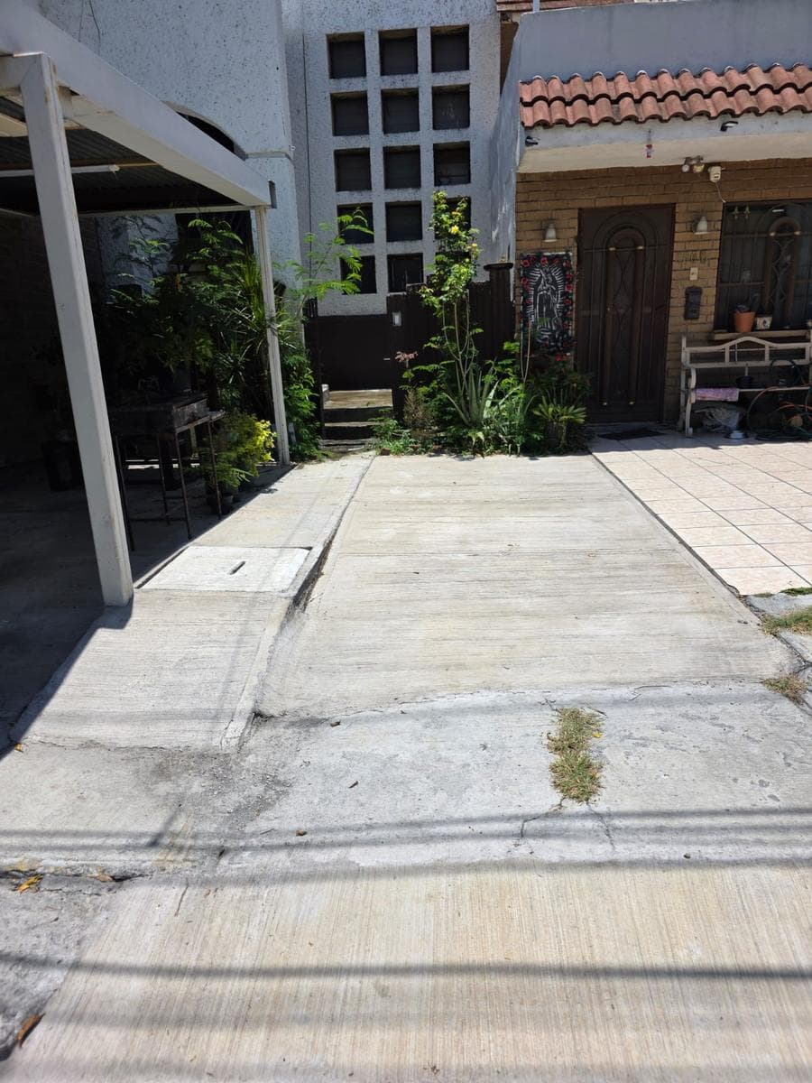 SEMI-FURNISHED APARTMENT FOR RENT IN SAN NICOLAS