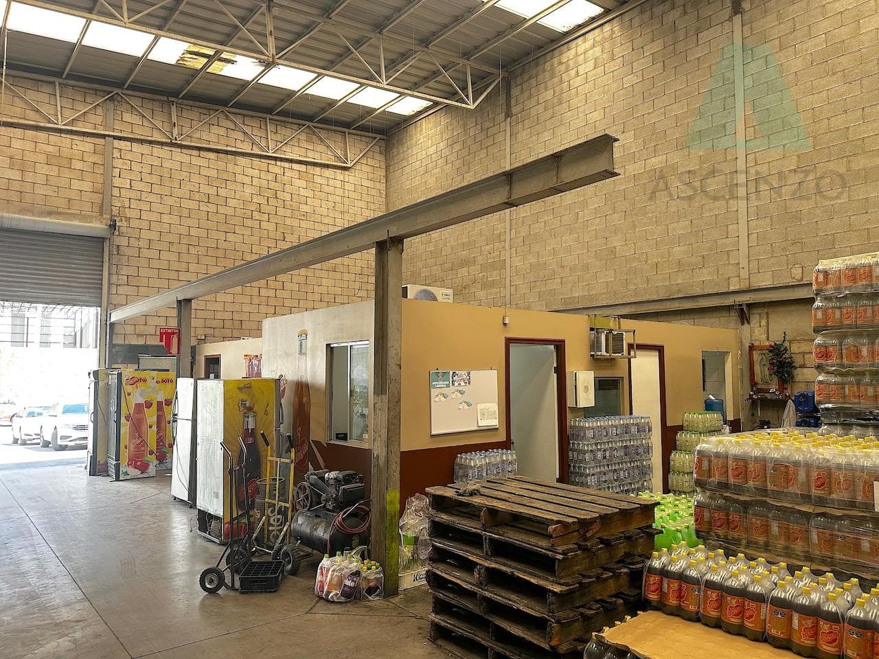 Are you looking for an industrial or commercial warehouse that's ready to operate, or a high-demand investment opportunity?