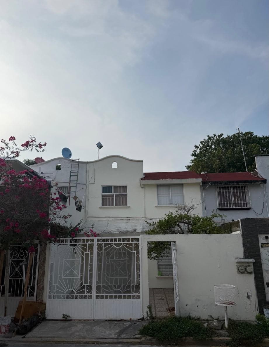 House for Sale in Siglo XXI, Casas Diaz, Veracruz Puerto