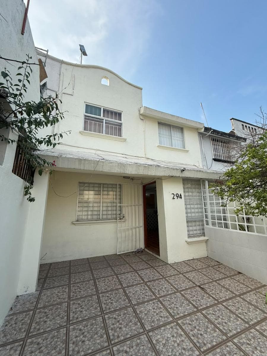 House for Sale in Siglo XXI, Casas Diaz, Veracruz Puerto