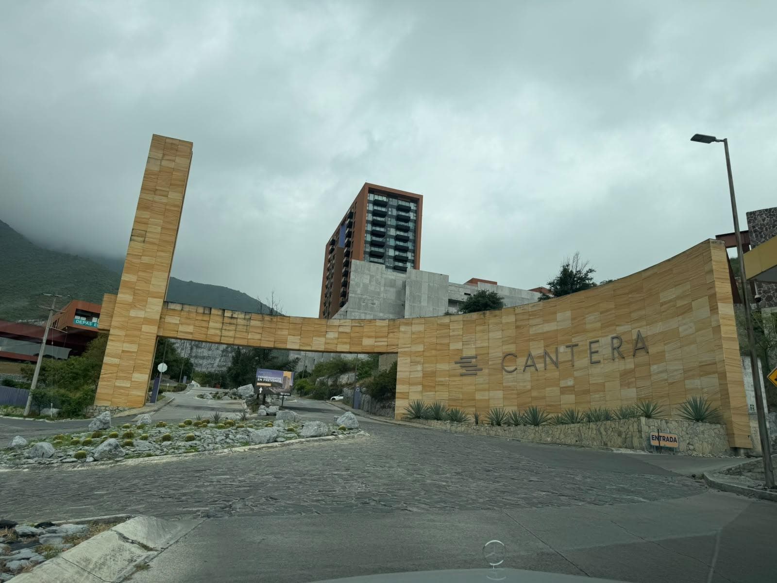 Apartment in Colinas de San Jerónimo, Cntera Torre Zafiro