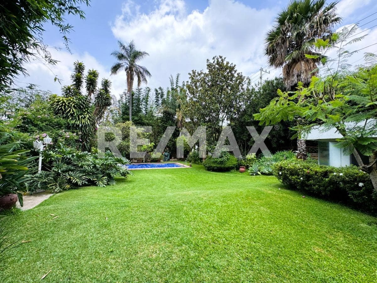 House for Sale in the Los Limoneros Subdivision