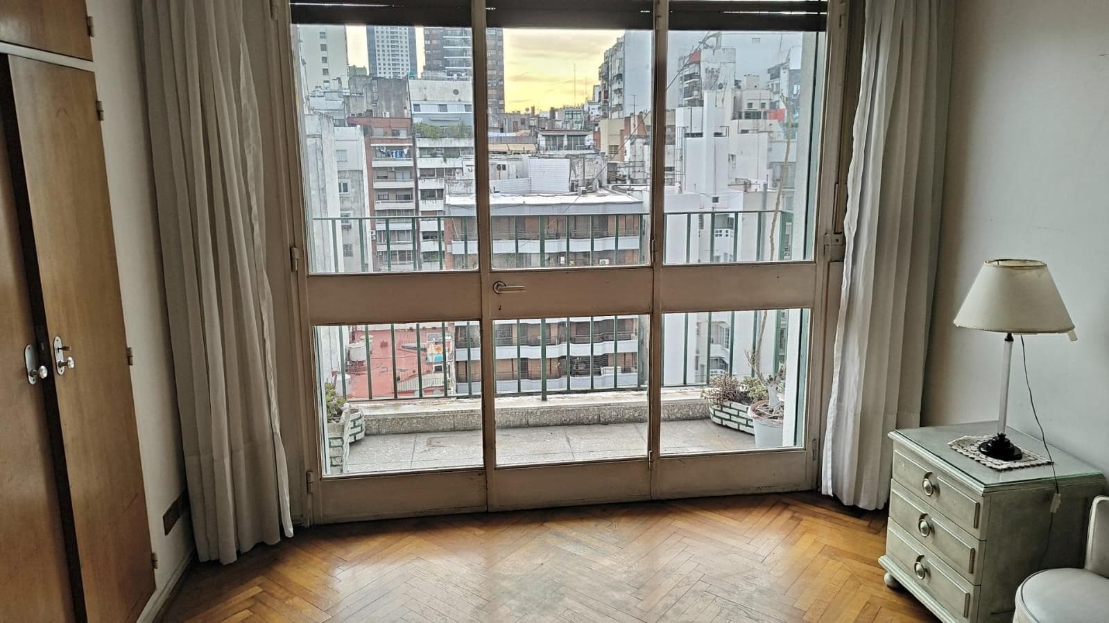 Apartment in Buenos Aires (CABA), Recoleta, with a terrace, 5 rooms, eligible for financing