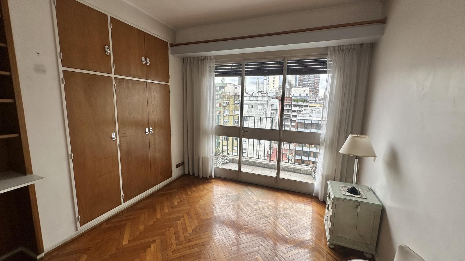 Apartment in Buenos Aires (CABA), Recoleta, with a terrace, 5 rooms, eligible for financing