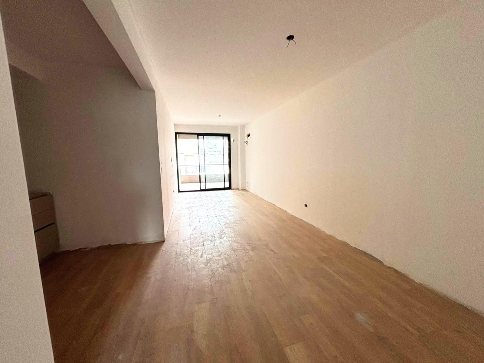 Two-room apartment in Villa Crespo with a balcony terrace and a half-bath