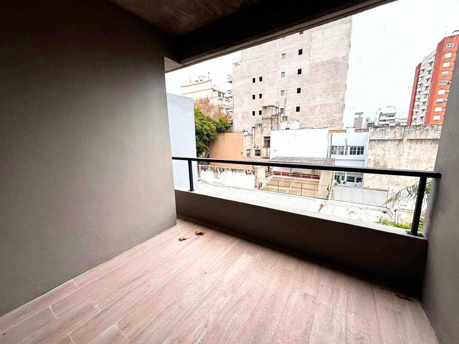 Two-room apartment in Villa Crespo with a balcony terrace and a half-bath