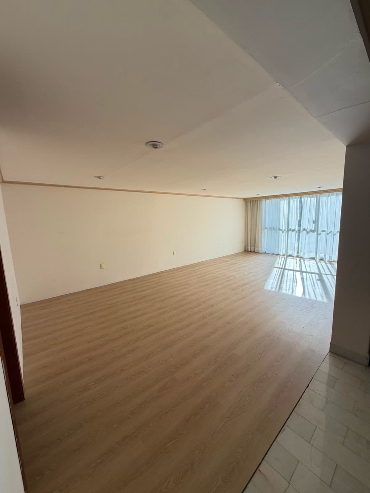 Apartment - Del Valle Centro