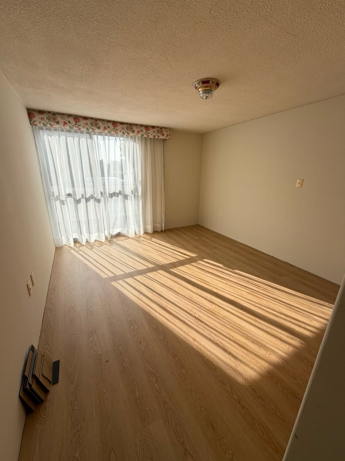 Apartment - Del Valle Centro