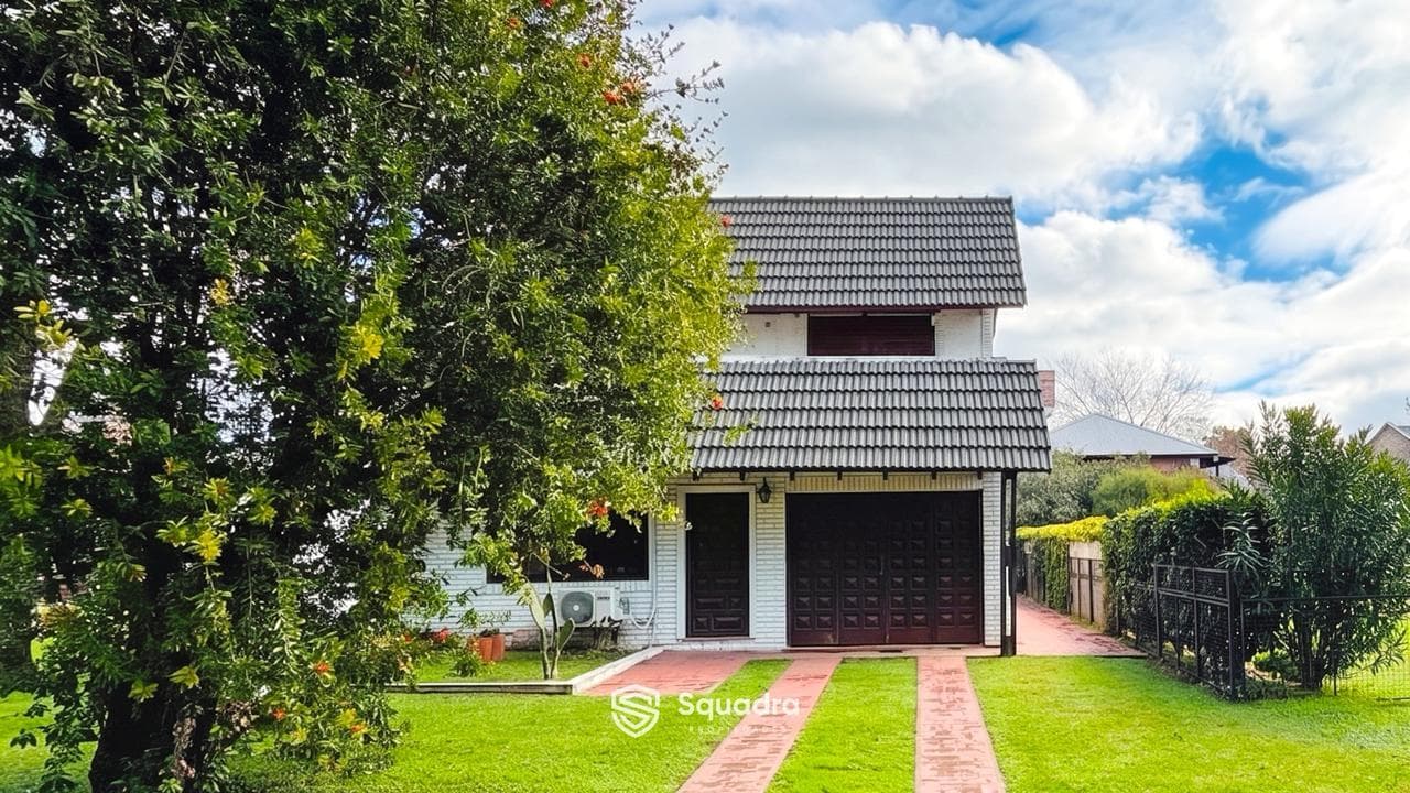 FOR SALE | TRADE - 2-bedroom house with a porch and barbecue area - Country Ger, Pueblo Esther.
