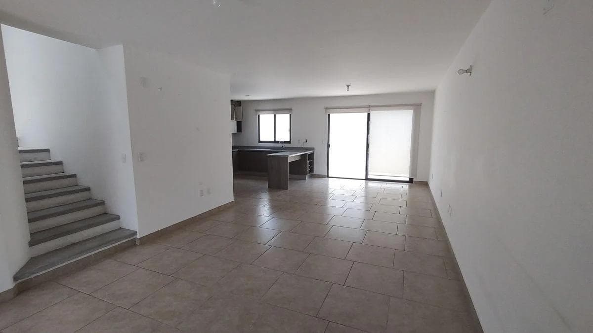 House for Rent with Garden and Pool in Torre de Piedra Gran Reserva, El Salitre