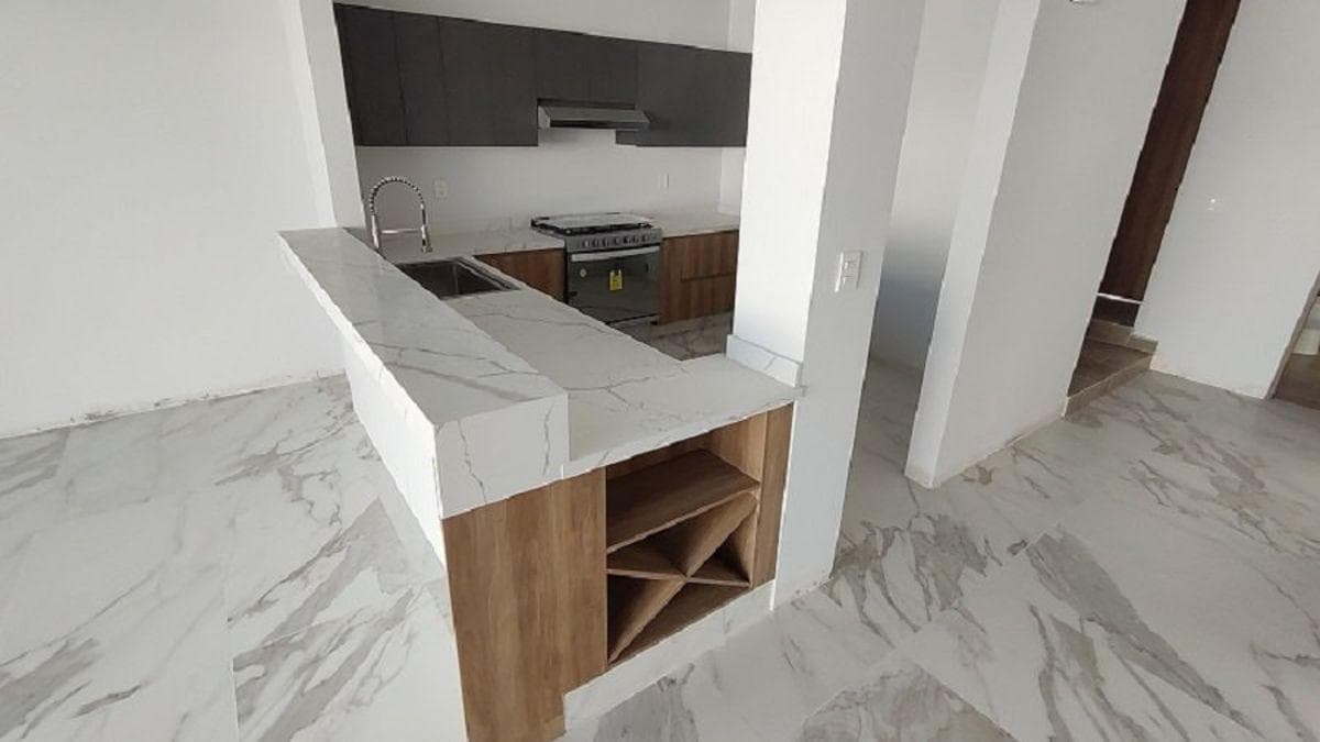 Residence with a Roof Garden for Sale in Grand Juriquilla