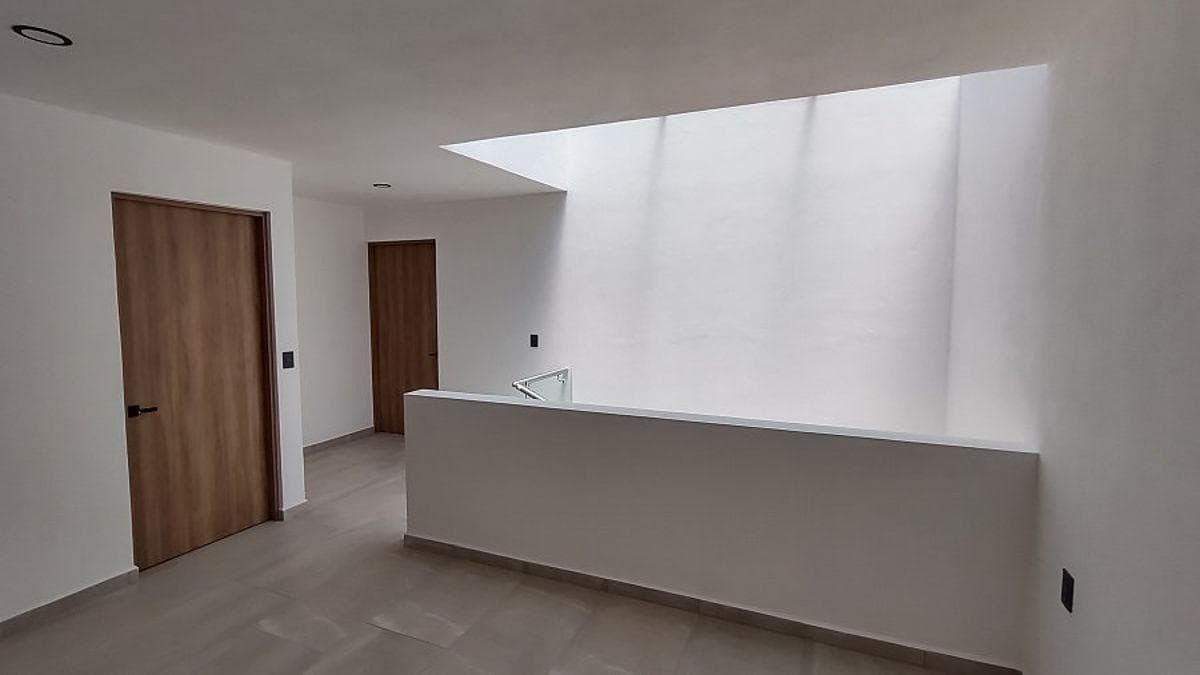 House for Sale in Grand Juriquilla | 300 m² Lot, Studio (Fourth Bedroom), and Garden